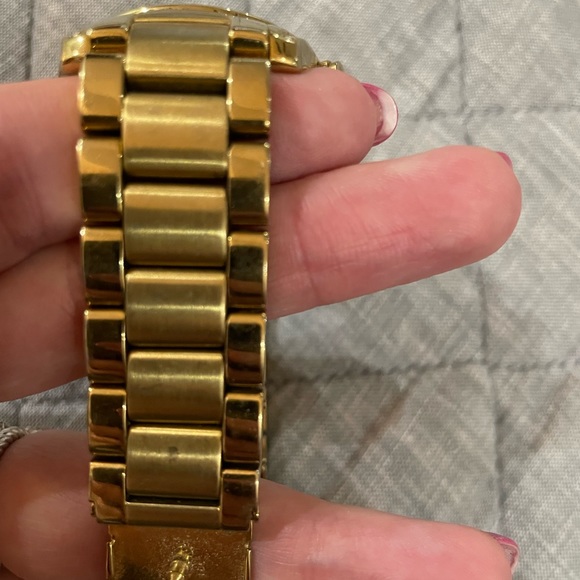 Michael Kors Chronograph Gold and Pave watch - Picture 4 of 7